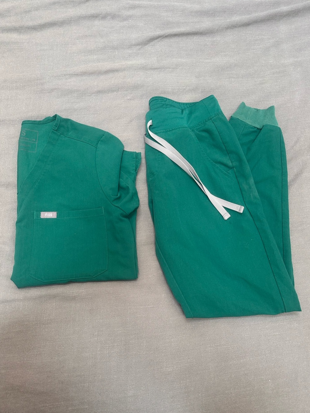 Hunter Green? Figs Scrub Set